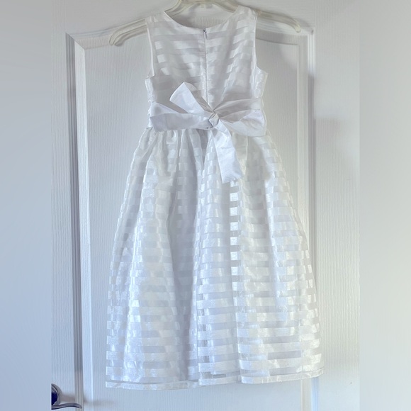 Elegant White Kids Dress with Bow for communion or flower girl dress - Picture 3 of 6